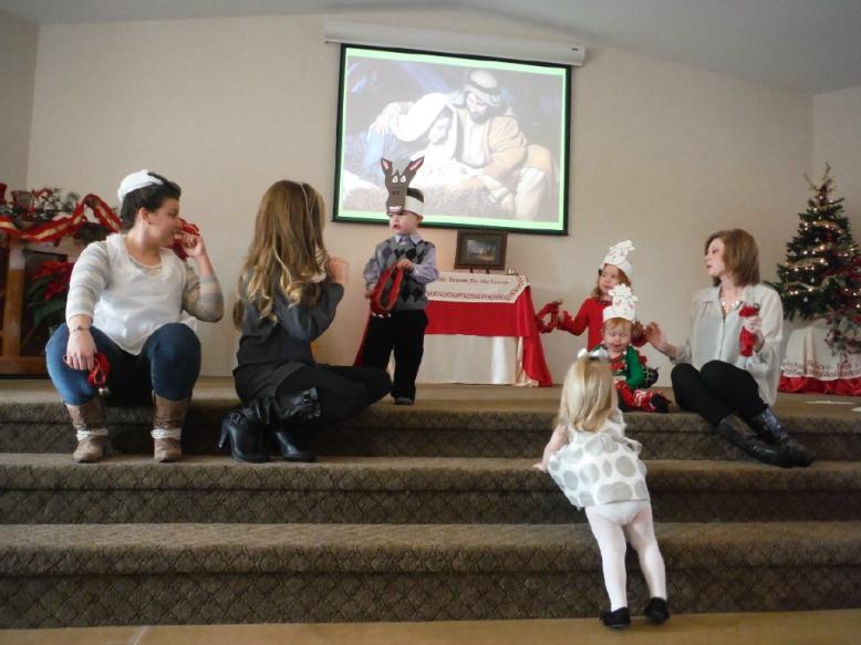 Nursery singing Jingle Bells
